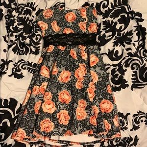 Rose lace strapless dress